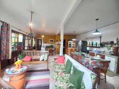 Imóvel Comercial com 5 Quartos à venda, 260m² no São João do Rio Vermelho, Florianópolis
