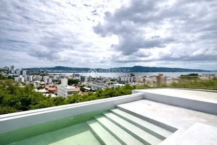 Apartamento com 2 Quartos à venda, 59m² no Coqueiros, Florianópolis