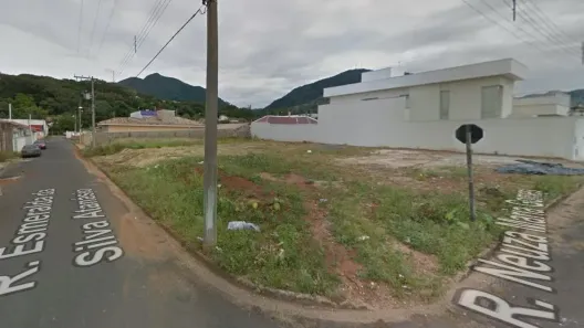 Lote/Terreno à venda, 341m² no Centro, Andradas
