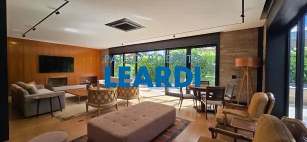 Sobrado com 5 Quartos para alugar, 500m² no Jardim Paulista, São Paulo