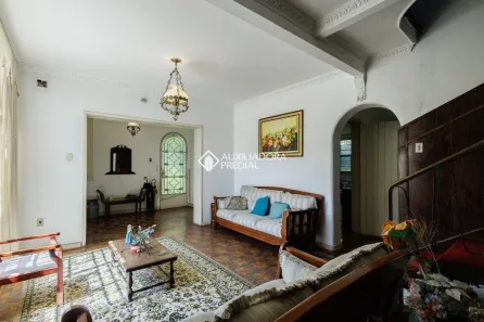 Casa com 6 Quartos para alugar, 260m² no Petrópolis, Porto Alegre