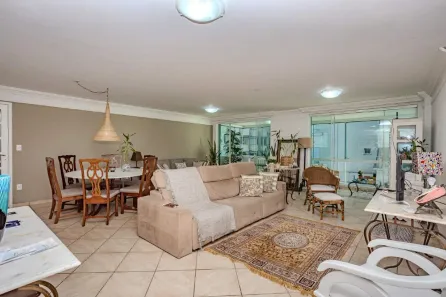 Apartamento com 3 Quartos à venda, 180m² no Centro, Balneário Camboriú