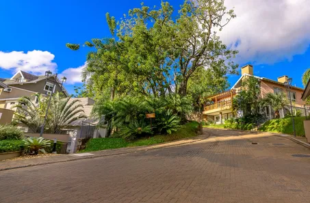Casa de Condomínio com 5 Quartos à venda, 376m² no Jardim Carvalho, Porto Alegre