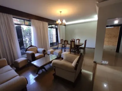Sobrado com 4 Quartos para alugar, 450m² no Gonzaga, Santos
