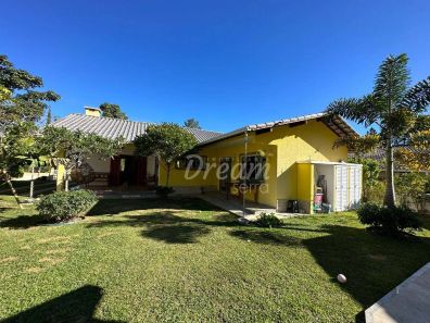 Casa de Condomínio com 3 Quartos à venda, 143m² no Vargem Grande, Teresópolis