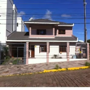 Casa com 4 Quartos à venda, 384m² no Desvio Rizzo, Caxias do Sul