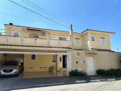 Sobrado com 4 Quartos à venda, 500m² no Adalgisa, Osasco