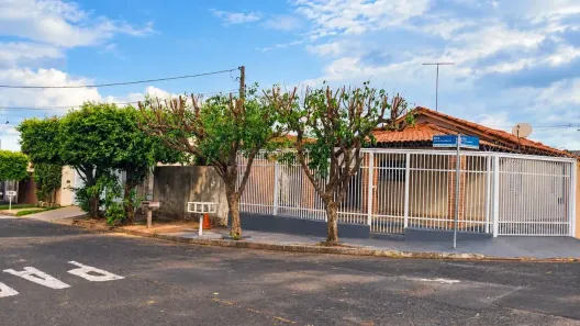 Casa com 2 Quartos à venda, 110m² no Conjunto Habitacional São Deocleciano, São José do Rio Preto