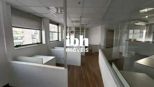 Sala Comercial para alugar, 330m² no Vale do Sereno, Nova Lima