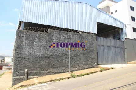Galpão/Depósito/Armazém à venda, 450m² no Vila Ruy Barbosa, Contagem