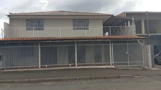 Sobrado com 3 Quartos à venda, 260m² no Guaraituba, Colombo