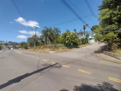 Lote/Terreno à venda, 301m² no Salgado Filho, Caxias do Sul