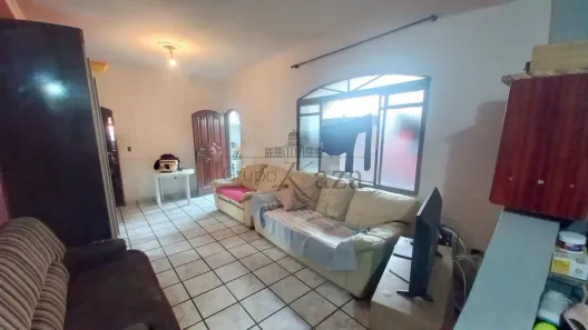 Sobrado com 3 Quartos à venda, 141m² no Jardim Três José, São José dos Campos