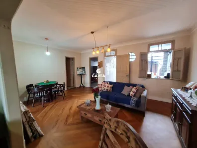 Sobrado com 3 Quartos à venda, 200m² no Vila Mathias, Santos