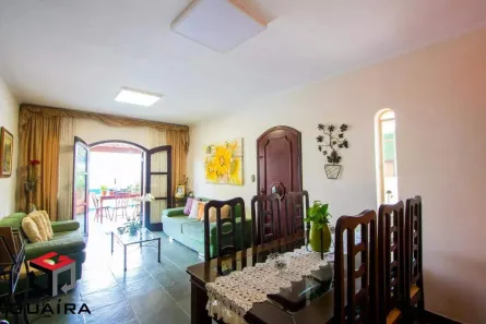Sobrado com 4 Quartos à venda, 200m² no Vila Scarpelli, Santo André