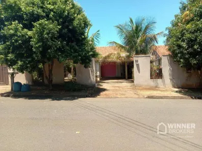 Casa com 2 Quartos à venda, 145m² no Jardim Santa Rosa, Maringá