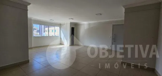 Apartamento com 3 Quartos para alugar, 140m² no Fundinho, Uberlândia