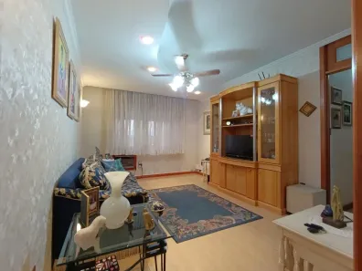Apartamento com 2 Quartos à venda, 74m² no Vila Ipiranga, Porto Alegre