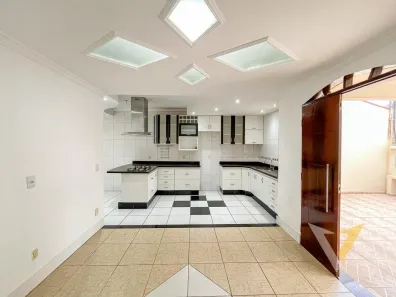 Casa com 2 Quartos para alugar, 135m² no Tulipas, Jundiaí