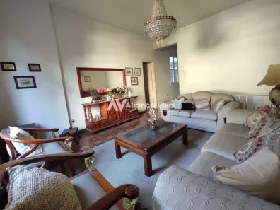 Prédio Comercial com 8 Quartos à venda, 300m² no Glória, Rio de Janeiro
