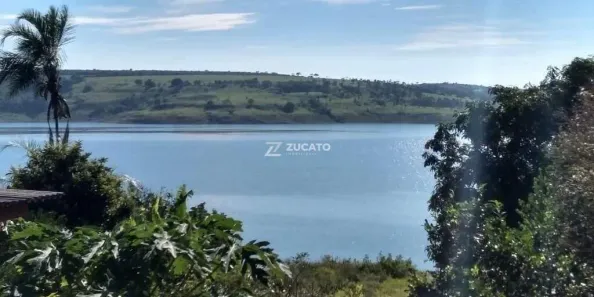 Fazenda/Sítio com 3 Quartos à venda, 1304m² no Zona Rural, Iraí de Minas