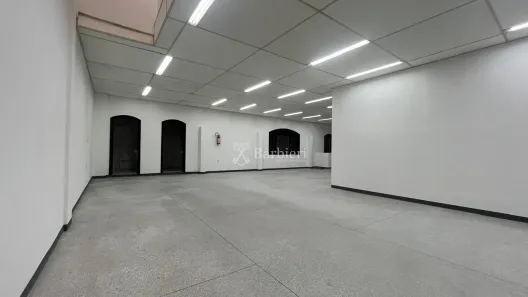 Sala Comercial para alugar, 160m² no Valparaiso, Blumenau