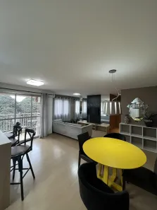 Apartamento com 2 Quartos para alugar, 74m² no Zona 03, Maringá