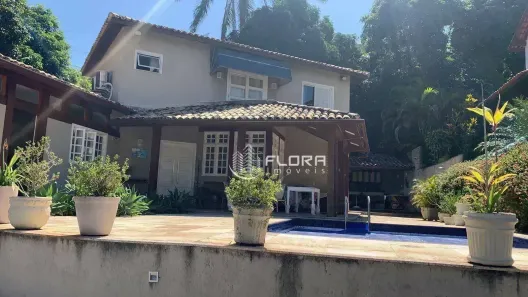 Casa de Condomínio com 5 Quartos à venda, 234m² no Sapê, Niterói