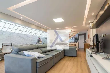 Casa com 3 Quartos à venda, 230m² no Vila Cordeiro, São Paulo