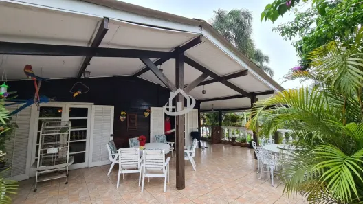 Fazenda/Sítio com 5 Quartos à venda, 250m² no Ressaca, Cotia