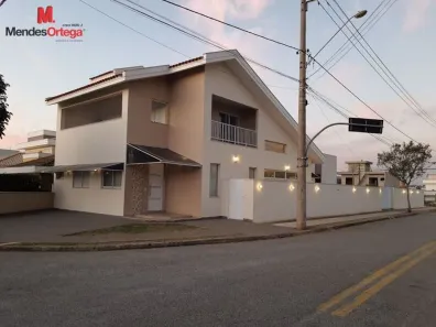 Casa de Condomínio com 3 Quartos para alugar, 223m² no Cajuru do Sul, Sorocaba