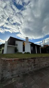 Ponto Comercial com 4 Quartos para alugar, 300m² no Torres, Torres