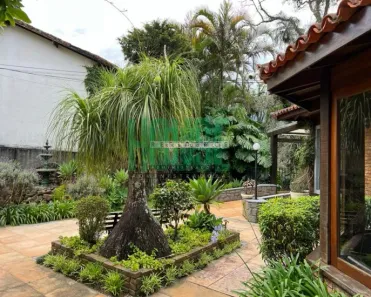 Casa com 5 Quartos à venda, 250m² no Alto, Teresópolis