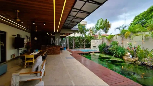 Sobrado com 5 Quartos à venda, 457m² no Jardim Paraíba, Jacareí