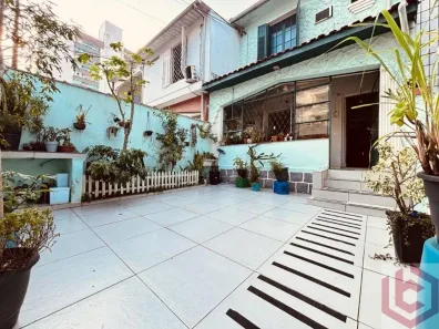 Sobrado com 3 Quartos à venda, 185m² no Campo Grande, Santos