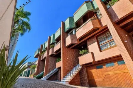 Casa de Condomínio com 4 Quartos à venda, 301m² no Chácara das Pedras, Porto Alegre