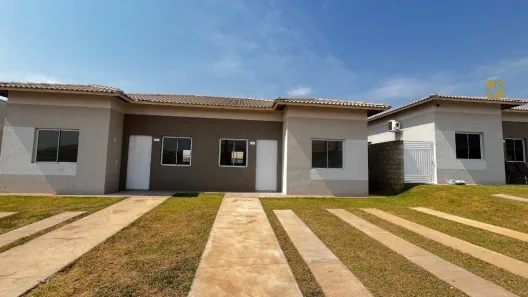 Casa com 2 Quartos para alugar, 65m² no Petrópolis, Várzea Grande