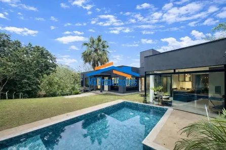 Casa de Condomínio com 4 Quartos à venda, 274m² no Jardim Indaiá, Embu das Artes