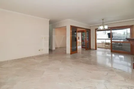 Apartamento com 3 Quartos para alugar, 160m² no Petrópolis, Porto Alegre