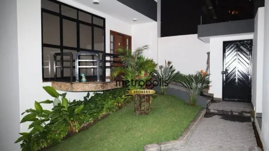 Sobrado com 4 Quartos à venda, 613m² no Vila Pires, Santo André