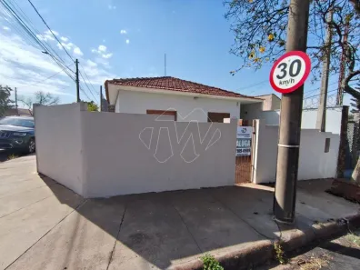 Casa com 2 Quartos para alugar, 133m² no Jardim Ártico, Araraquara