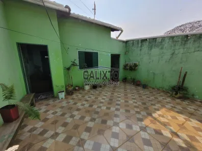 Casa com 2 Quartos à venda, 150m² no Conjunto Alvorada, Uberlândia