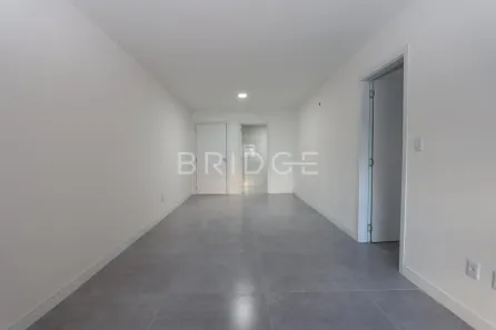 Apartamento com 2 Quartos para alugar, 78m² no Floresta, Porto Alegre