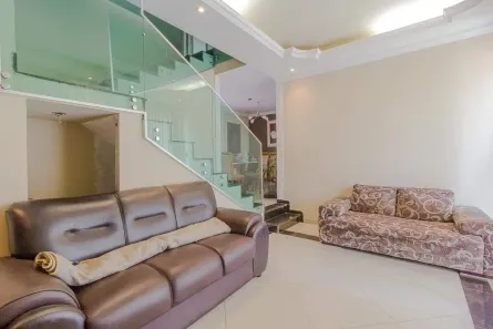 Casa com 4 Quartos à venda, 230m² no Sapucaias III, Contagem