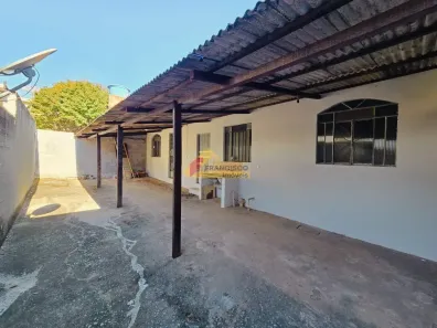 Casa com 2 Quartos à venda, 50m² no Maria Helena, Divinópolis