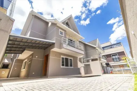 Casa com 3 Quartos à venda, 124m² no Uberaba, Curitiba