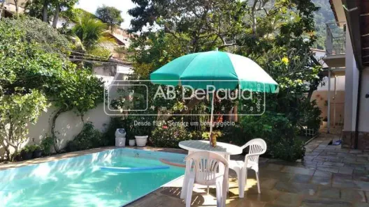 Casa com 4 Quartos à venda, 324m² no Taquara, Rio de Janeiro