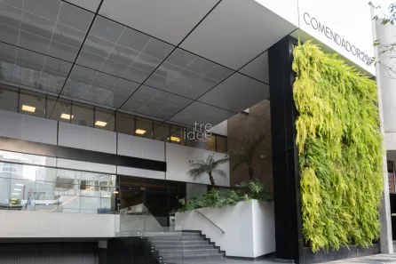 Sala Comercial para alugar, 208m² no Centro, Curitiba