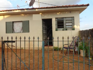 Casa com 2 Quartos à venda, 199m² no Jardim Santa Lúcia, Araraquara