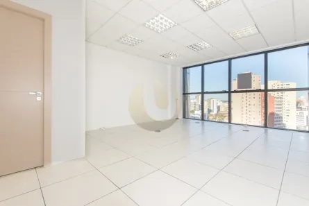 Sala Comercial à venda, 35m² no Centro, Curitiba